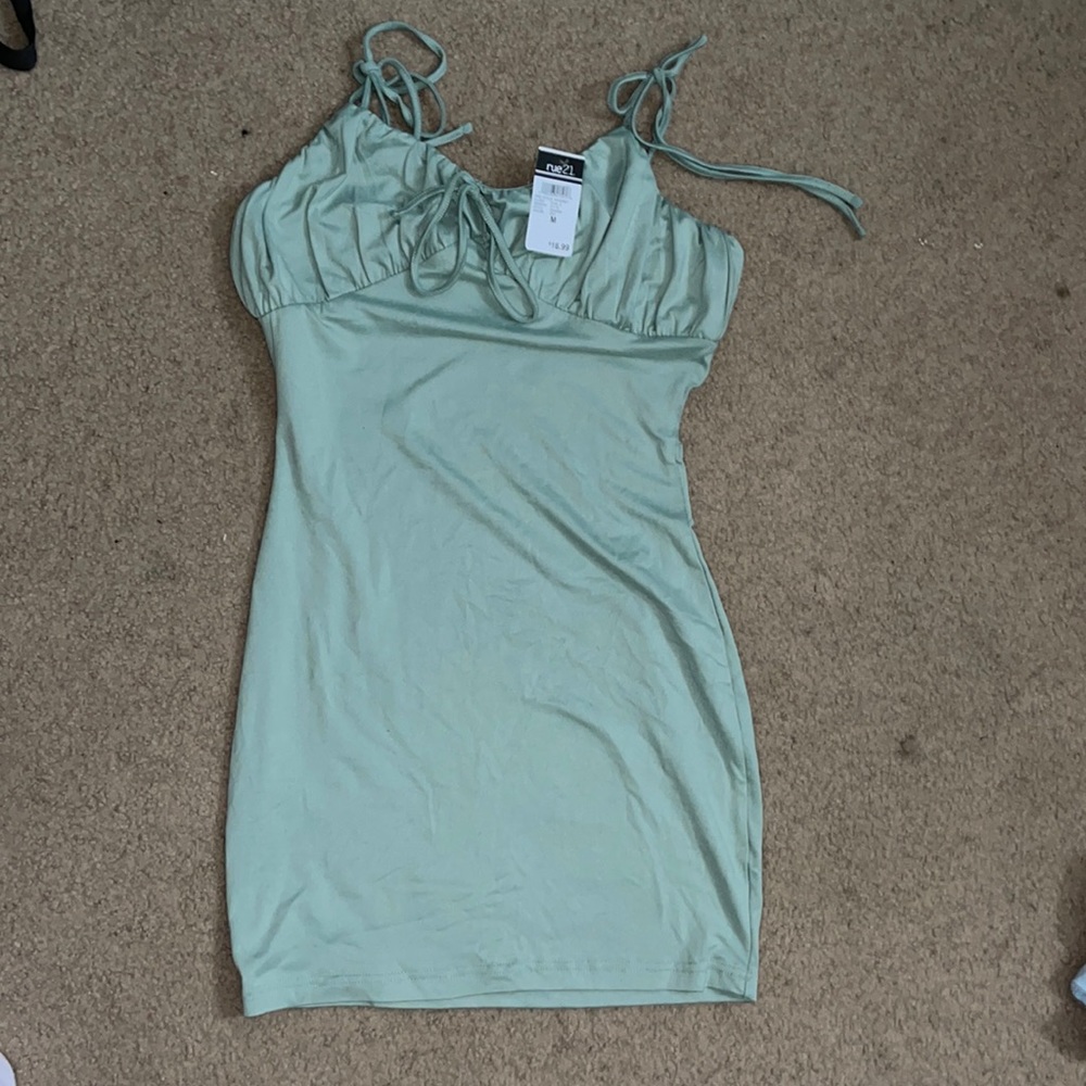 Womens Medium Tie Strap Dress. STILL HAS TAGS NOT WORN.